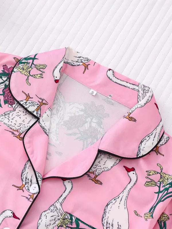 two piece set women's all over goose print lapel neck pajama, casual comfy short sleeve shirt & elastic waist shorts pj set, ladies sleepwear for all seasons
